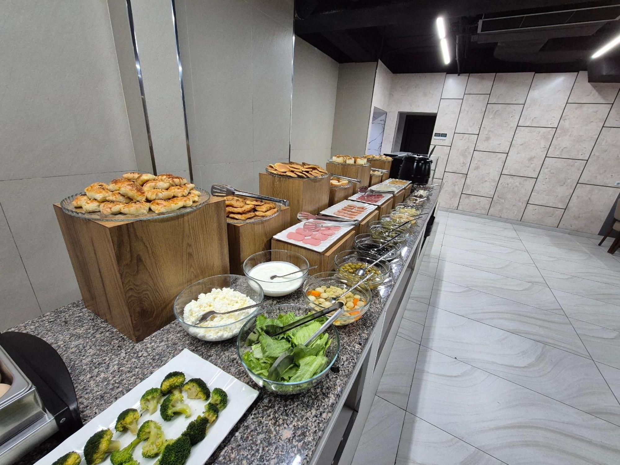 Art Air Hotel Tashkent Bagian luar foto